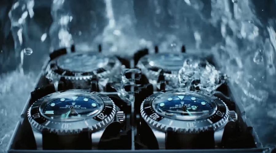 300メートルまでの防水性能の試験